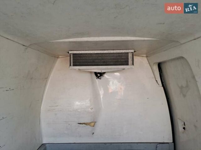 Белый Пежо Эксперт груз.-пасс., объемом двигателя 1.87 л и пробегом 250 тыс. км за 4500 $, фото 13 на Automoto.ua