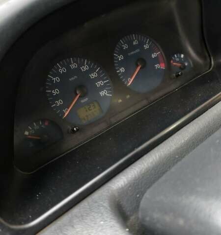 Белый Пежо Эксперт груз.-пасс., объемом двигателя 2 л и пробегом 425 тыс. км за 3200 $, фото 22 на Automoto.ua