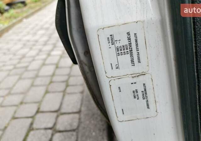 Белый Пежо Эксперт груз.-пасс., объемом двигателя 2 л и пробегом 425 тыс. км за 3200 $, фото 19 на Automoto.ua