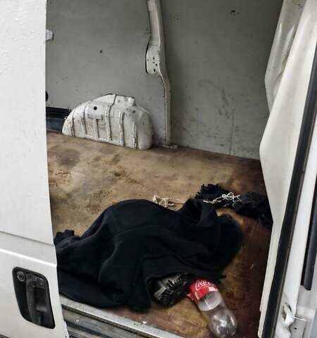 Белый Пежо Эксперт груз.-пасс., объемом двигателя 2 л и пробегом 425 тыс. км за 3200 $, фото 18 на Automoto.ua