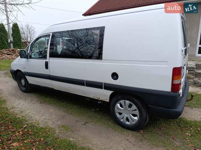 Белый Пежо Эксперт груз.-пасс., объемом двигателя 2 л и пробегом 485 тыс. км за 3800 $, фото 1 на Automoto.ua