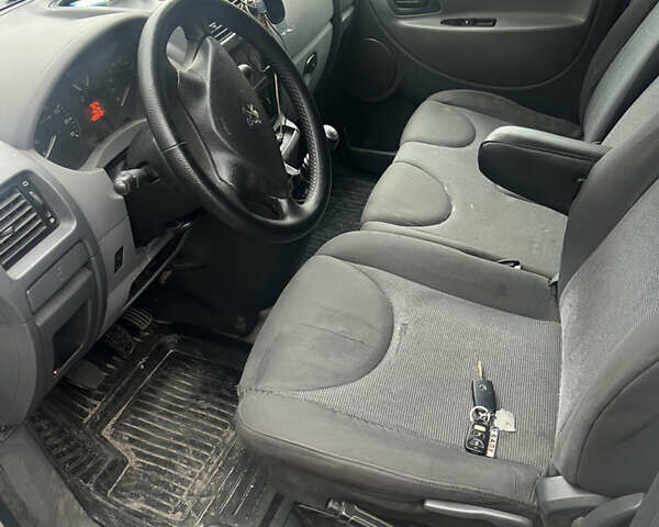 Пежо Эксперт груз.-пасс. 2007 в Днепре (Днепропетровске) на Automoto.ua Белый Пежо Эксперт груз.-пасс., объемом двигателя 2 л и пробегом 480 тыс. км за 4500 $, фото 6 на Automoto.ua