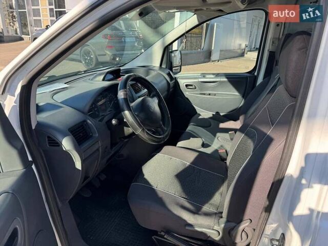 Белый Пежо Эксперт груз.-пасс., объемом двигателя 1.56 л и пробегом 437 тыс. км за 6900 $, фото 19 на Automoto.ua