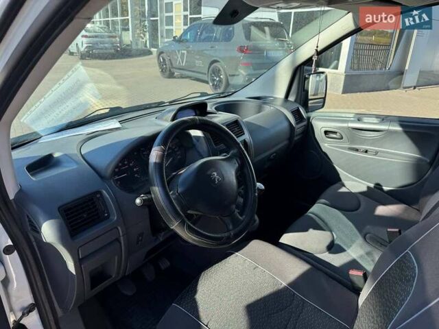 Белый Пежо Эксперт груз.-пасс., объемом двигателя 1.56 л и пробегом 437 тыс. км за 6900 $, фото 20 на Automoto.ua