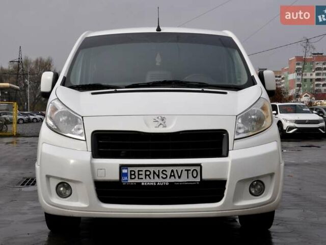 Белый Пежо Эксперт груз.-пасс., объемом двигателя 2 л и пробегом 240 тыс. км за 8999 $, фото 4 на Automoto.ua