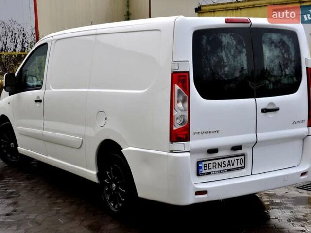 Белый Пежо Эксперт груз.-пасс., объемом двигателя 2 л и пробегом 240 тыс. км за 8999 $, фото 34 на Automoto.ua