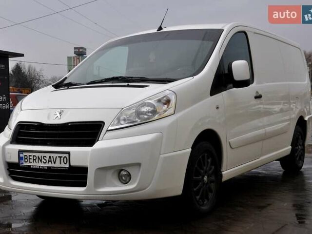 Белый Пежо Эксперт груз.-пасс., объемом двигателя 2 л и пробегом 240 тыс. км за 8999 $, фото 2 на Automoto.ua