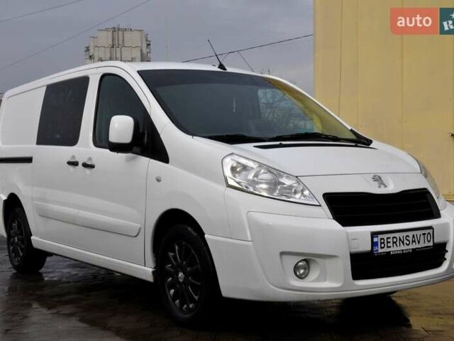 Белый Пежо Эксперт груз.-пасс., объемом двигателя 2 л и пробегом 240 тыс. км за 8999 $, фото 6 на Automoto.ua