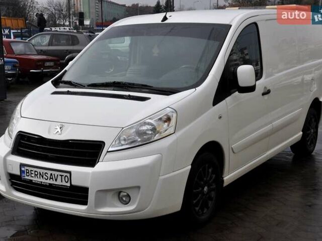Белый Пежо Эксперт груз.-пасс., объемом двигателя 2 л и пробегом 240 тыс. км за 8999 $, фото 1 на Automoto.ua
