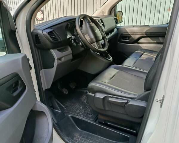 Белый Пежо Эксперт груз.-пасс., объемом двигателя 2 л и пробегом 255 тыс. км за 13200 $, фото 3 на Automoto.ua