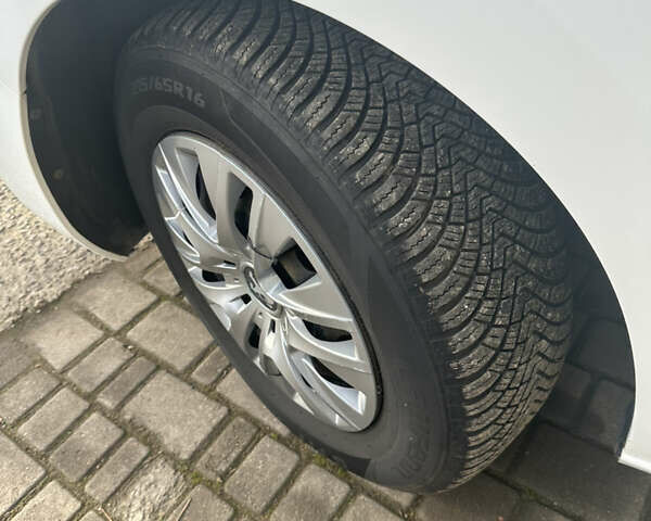 Белый Пежо Эксперт груз.-пасс., объемом двигателя 2 л и пробегом 159 тыс. км за 14400 $, фото 9 на Automoto.ua