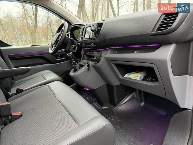 Белый Пежо Эксперт груз.-пасс., объемом двигателя 1.5 л и пробегом 165 тыс. км за 16450 $, фото 45 на Automoto.ua