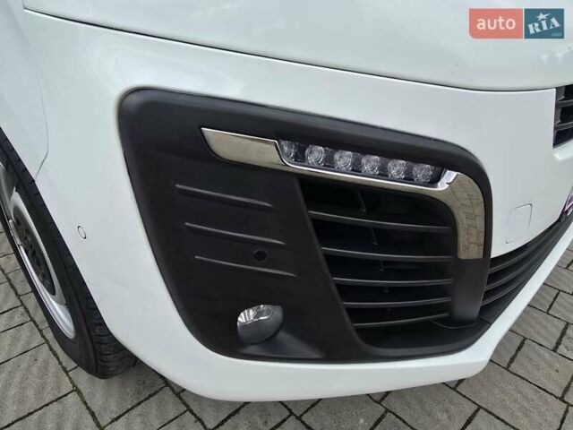 Белый Пежо Эксперт груз.-пасс., объемом двигателя 2 л и пробегом 170 тыс. км за 16499 $, фото 30 на Automoto.ua