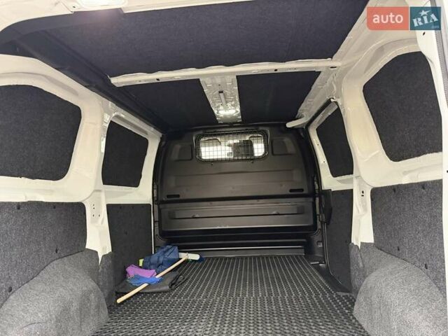 Белый Пежо Эксперт груз.-пасс., объемом двигателя 1.5 л и пробегом 165 тыс. км за 16450 $, фото 55 на Automoto.ua