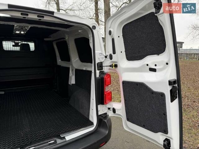 Белый Пежо Эксперт груз.-пасс., объемом двигателя 1.5 л и пробегом 165 тыс. км за 16450 $, фото 53 на Automoto.ua