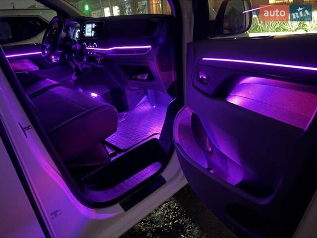 Белый Пежо Эксперт груз.-пасс., объемом двигателя 1.5 л и пробегом 165 тыс. км за 16450 $, фото 61 на Automoto.ua