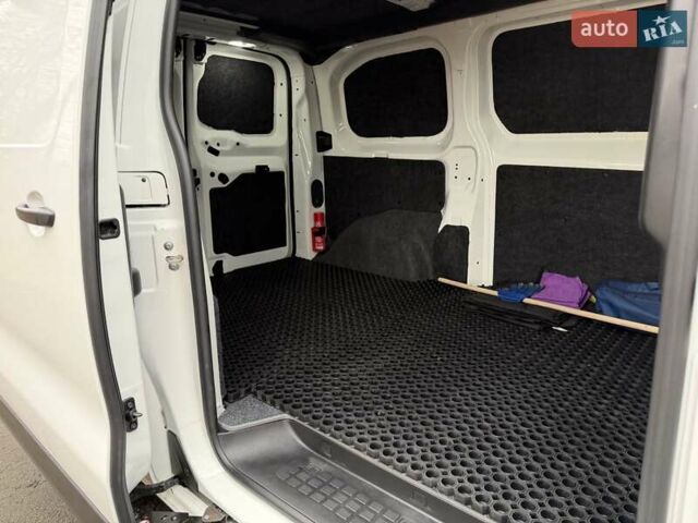 Белый Пежо Эксперт груз.-пасс., объемом двигателя 1.5 л и пробегом 165 тыс. км за 16450 $, фото 50 на Automoto.ua