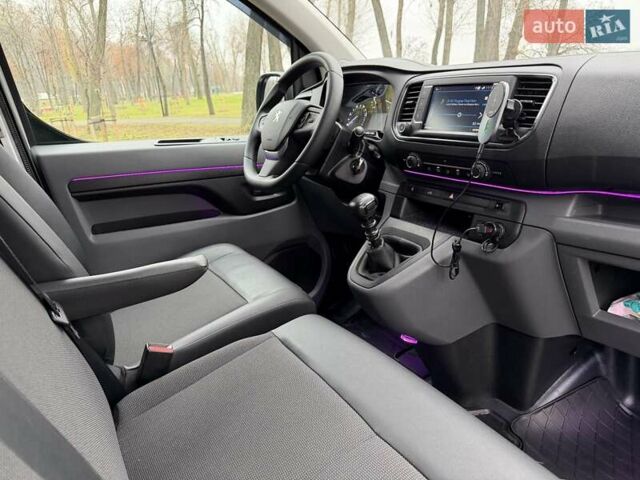 Белый Пежо Эксперт груз.-пасс., объемом двигателя 1.5 л и пробегом 165 тыс. км за 16450 $, фото 47 на Automoto.ua