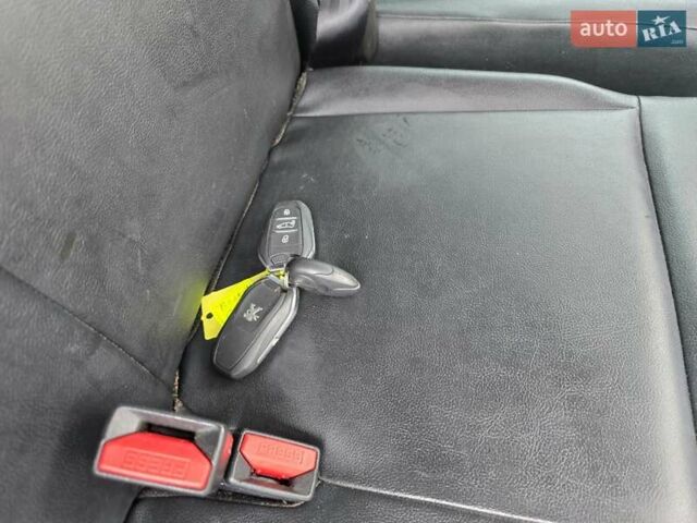 Белый Пежо Эксперт груз.-пасс., объемом двигателя 2 л и пробегом 170 тыс. км за 16499 $, фото 36 на Automoto.ua