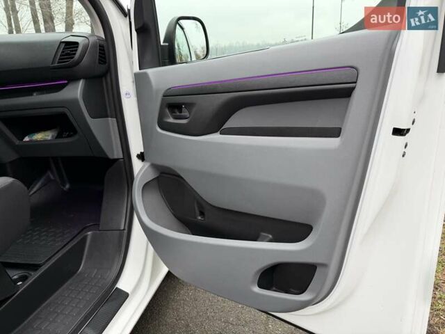 Белый Пежо Эксперт груз.-пасс., объемом двигателя 1.5 л и пробегом 165 тыс. км за 16450 $, фото 46 на Automoto.ua