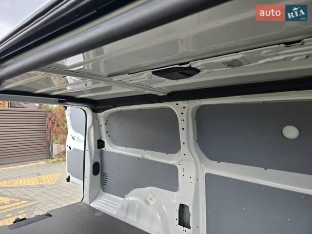 Белый Пежо Эксперт груз.-пасс., объемом двигателя 2 л и пробегом 170 тыс. км за 16499 $, фото 55 на Automoto.ua