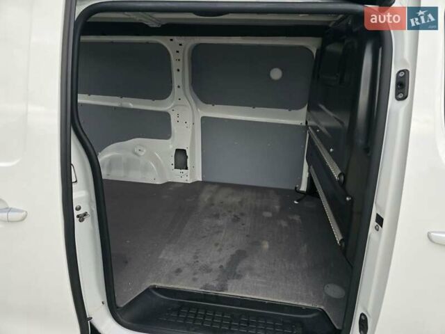 Белый Пежо Эксперт груз.-пасс., объемом двигателя 2 л и пробегом 170 тыс. км за 16499 $, фото 52 на Automoto.ua