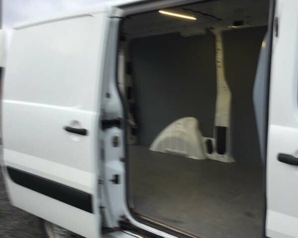 Белый Пежо Эксперт груз.-пасс., объемом двигателя 2 л и пробегом 240 тыс. км за 9700 $, фото 5 на Automoto.ua