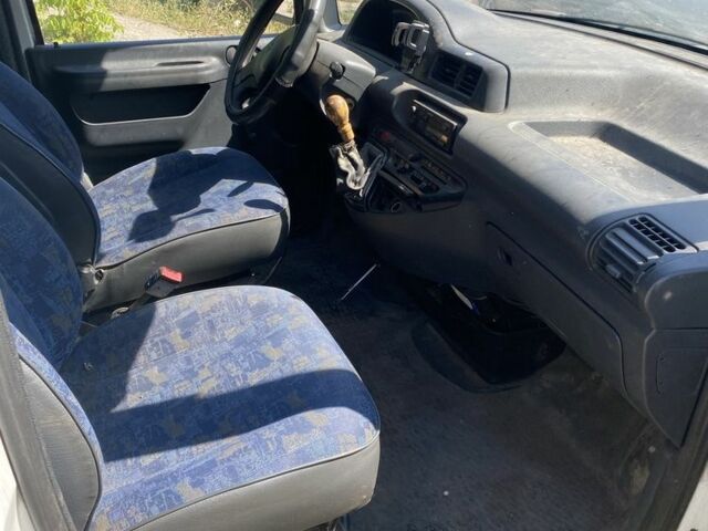 Білий Пежо Експерт вант.-пас., об'ємом двигуна 1.6 л та пробігом 160 тис. км за 1400 $, фото 4 на Automoto.ua