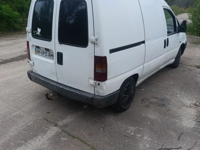 Белый Пежо Эксперт груз.-пасс., объемом двигателя 1.9 л и пробегом 400 тыс. км за 2250 $, фото 4 на Automoto.ua