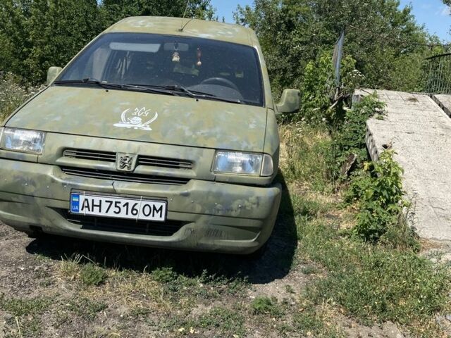 Білий Пежо Експерт вант.-пас., об'ємом двигуна 1.6 л та пробігом 160 тис. км за 1400 $, фото 2 на Automoto.ua