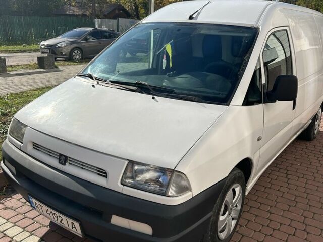 Пежо Експерт вант.-пас. 2002 у Івано-Франківську на Automoto.ua Білий Пежо Експерт вант.-пас., об'ємом двигуна 2 л та пробігом 300 тис. км за 3250 $, фото 3 на Automoto.ua