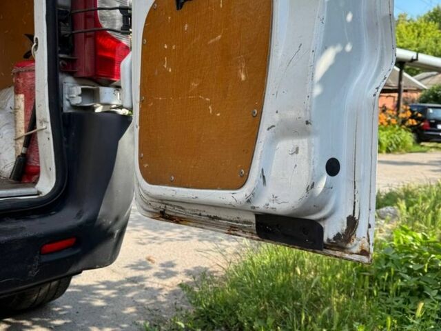 Білий Пежо Експерт вант.-пас., об'ємом двигуна 1.6 л та пробігом 250 тис. км за 4000 $, фото 7 на Automoto.ua