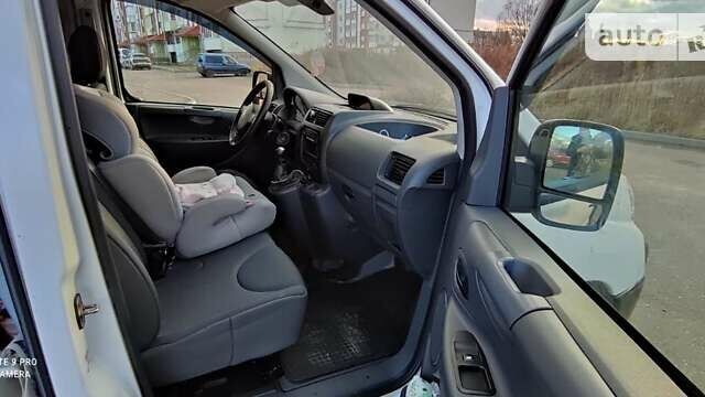 Белый Пежо Эксперт груз.-пасс., объемом двигателя 2 л и пробегом 320 тыс. км за 8500 $, фото 12 на Automoto.ua