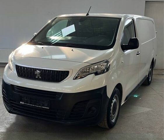 Белый Пежо Эксперт груз.-пасс., объемом двигателя 2 л и пробегом 240 тыс. км за 12500 $, фото 1 на Automoto.ua