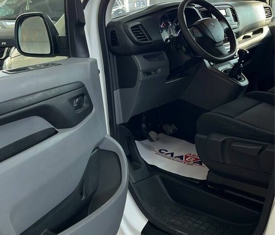 Белый Пежо Эксперт груз.-пасс., объемом двигателя 2 л и пробегом 240 тыс. км за 12500 $, фото 3 на Automoto.ua