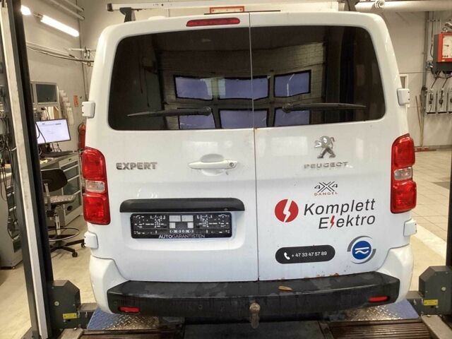 Білий Пежо Експерт вант.-пас., об'ємом двигуна 2 л та пробігом 174 тис. км за 14000 $, фото 9 на Automoto.ua