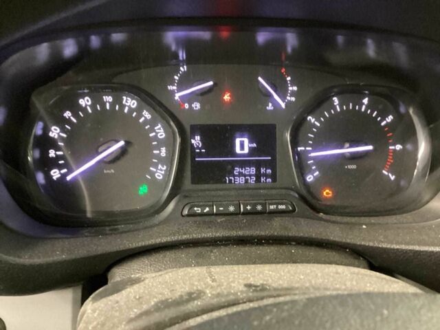 Білий Пежо Експерт вант.-пас., об'ємом двигуна 2 л та пробігом 174 тис. км за 14000 $, фото 15 на Automoto.ua