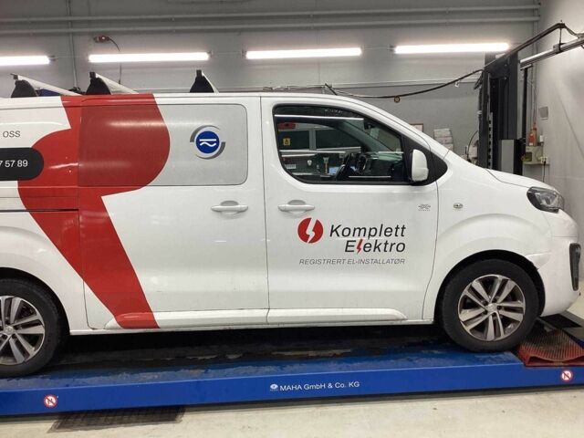 Білий Пежо Експерт вант.-пас., об'ємом двигуна 2 л та пробігом 174 тис. км за 14000 $, фото 3 на Automoto.ua