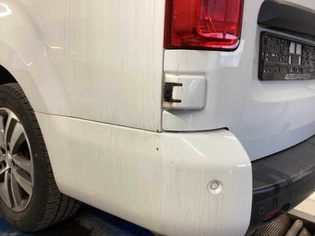 Білий Пежо Експерт вант.-пас., об'ємом двигуна 2 л та пробігом 174 тис. км за 14000 $, фото 5 на Automoto.ua