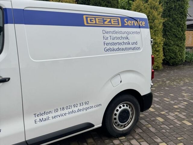 Белый Пежо Эксперт груз.-пасс., объемом двигателя 1.6 л и пробегом 155 тыс. км за 14500 $, фото 2 на Automoto.ua