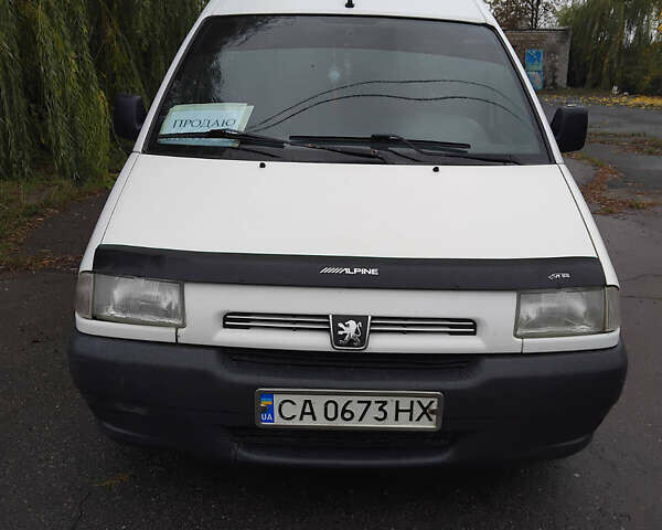 Білий Пежо Експерт вант.-пас., об'ємом двигуна 1.9 л та пробігом 382 тис. км за 3000 $, фото 1 на Automoto.ua