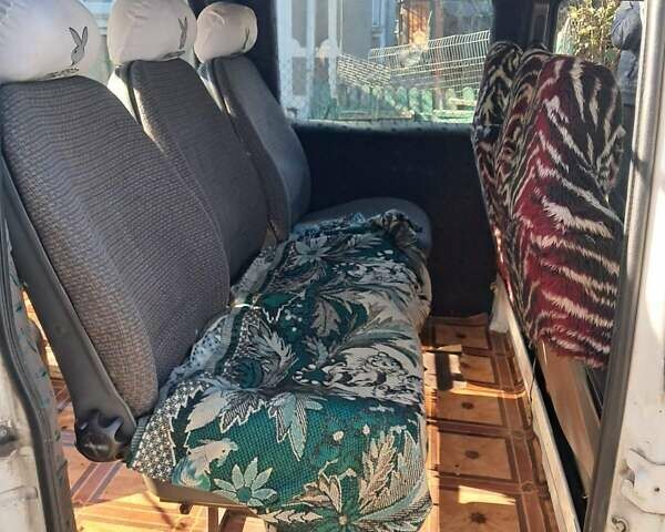 Білий Пежо Експерт вант.-пас., об'ємом двигуна 1.9 л та пробігом 300 тис. км за 2000 $, фото 7 на Automoto.ua