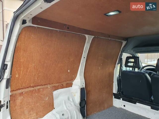 Белый Пежо Эксперт груз.-пасс., объемом двигателя 1.9 л и пробегом 470 тыс. км за 3300 $, фото 27 на Automoto.ua