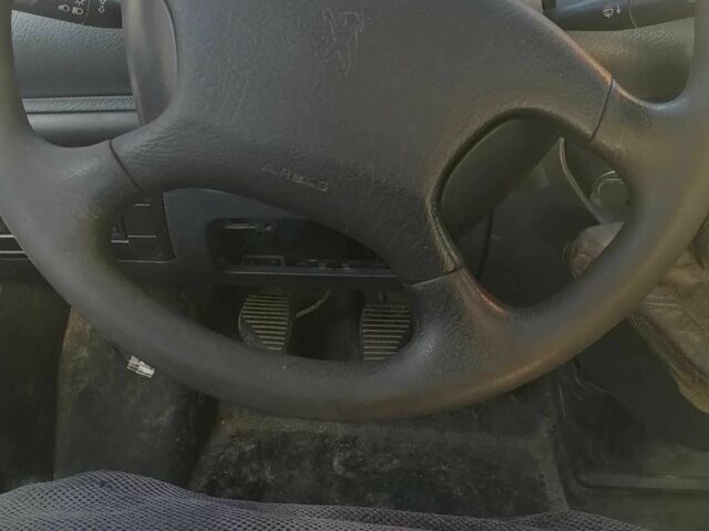 Пежо Эксперт груз.-пасс. 1998 в Зборов на Automoto.ua Белый Пежо Эксперт груз.-пасс., объемом двигателя 0 л и пробегом 2 тыс. км за 1600 $, фото 3 на Automoto.ua