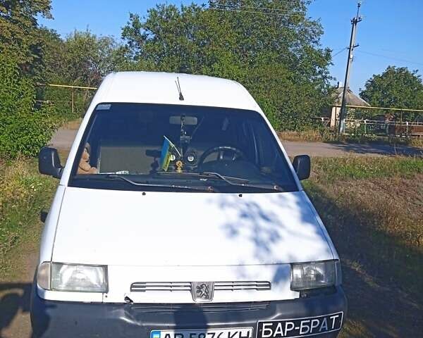 Белый Пежо Эксперт груз.-пасс., объемом двигателя 1.9 л и пробегом 385 тыс. км за 3100 $, фото 12 на Automoto.ua