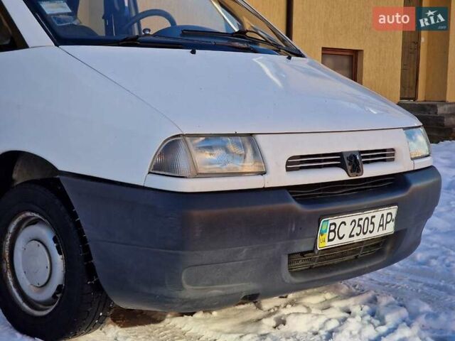 Белый Пежо Эксперт груз.-пасс., объемом двигателя 1.9 л и пробегом 323 тыс. км за 2999 $, фото 28 на Automoto.ua