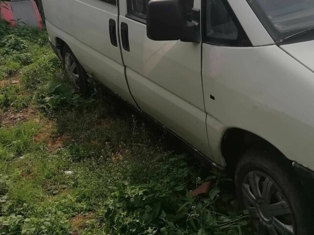 Пежо Эксперт груз.-пасс. 1998 в Зборов на Automoto.ua Белый Пежо Эксперт груз.-пасс., объемом двигателя 0 л и пробегом 2 тыс. км за 1600 $, фото 7 на Automoto.ua