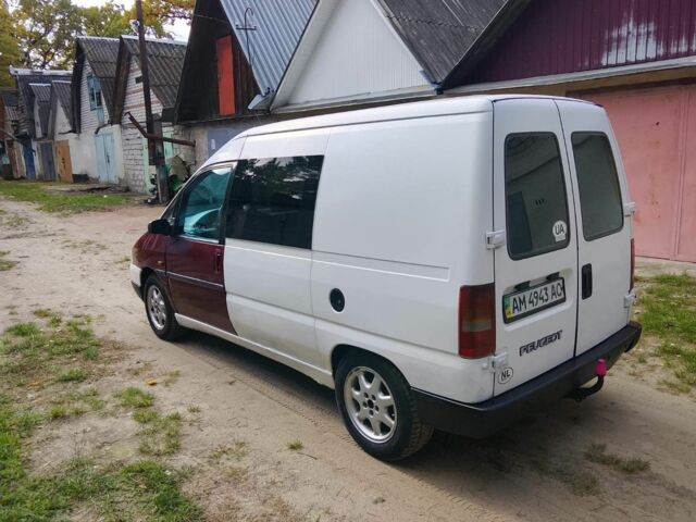 Білий Пежо Експерт вант.-пас., об'ємом двигуна 1.9 л та пробігом 259 тис. км за 2550 $, фото 5 на Automoto.ua