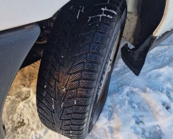 Белый Пежо Эксперт груз.-пасс., объемом двигателя 1.9 л и пробегом 321 тыс. км за 2999 $, фото 8 на Automoto.ua