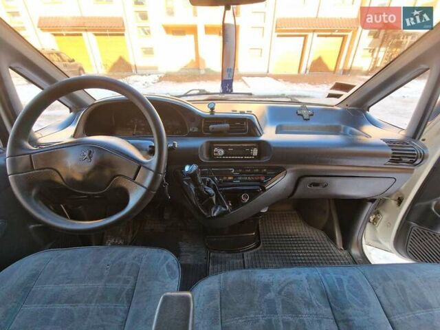 Белый Пежо Эксперт груз.-пасс., объемом двигателя 1.9 л и пробегом 323 тыс. км за 2999 $, фото 11 на Automoto.ua